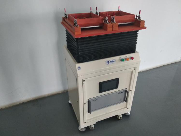 做寵物毛刷的為什么青睞自由人整列機(jī)？