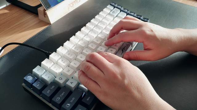 自由人整列機快速排列組裝鍵盤